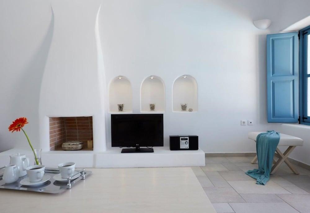 Black Rose Beach Suites 페리사 외부 사진