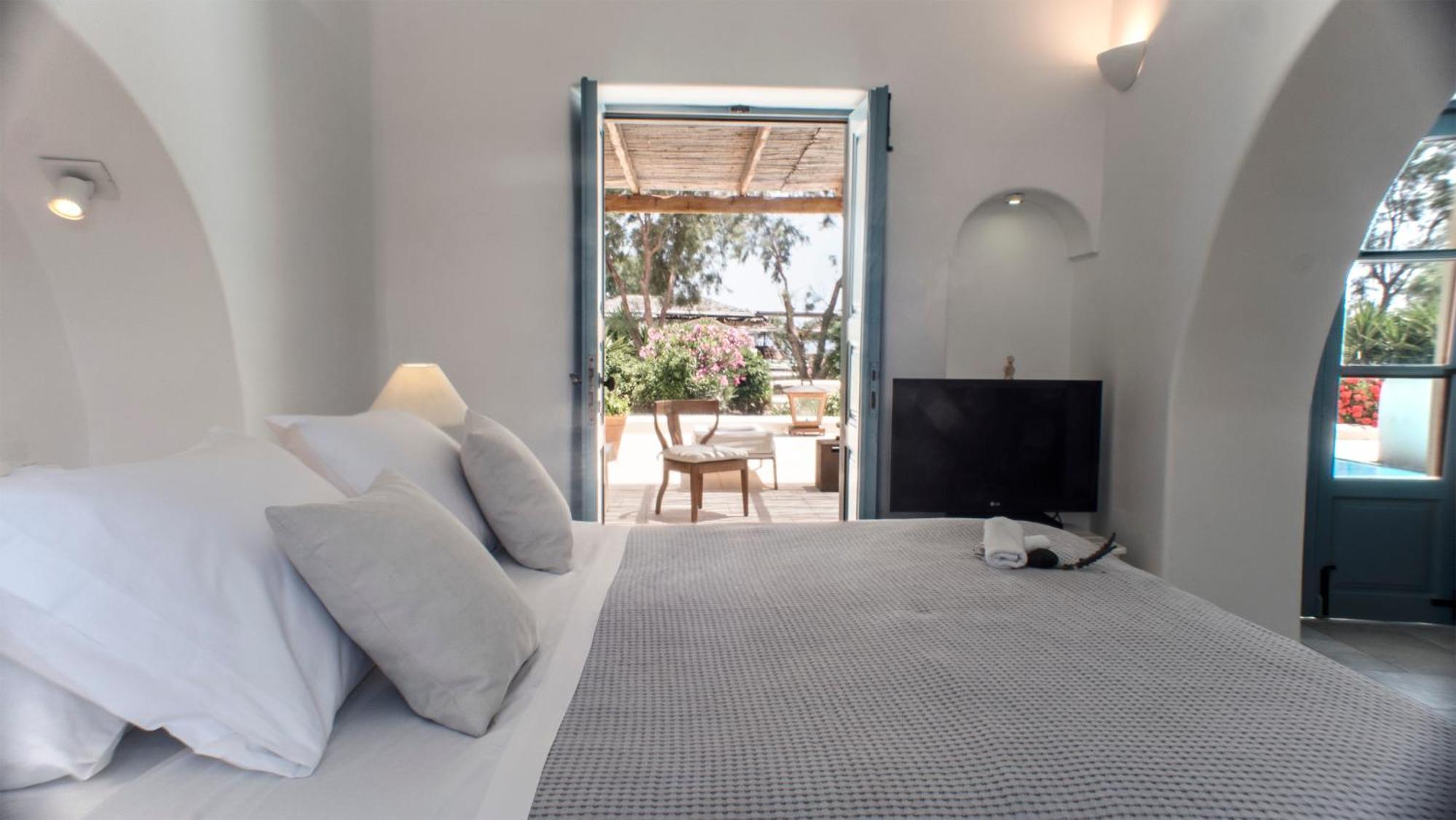 Black Rose Beach Suites 페리사 외부 사진