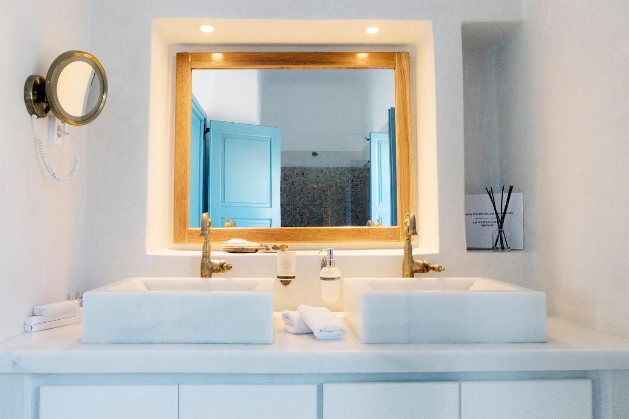 Black Rose Beach Suites 페리사 외부 사진